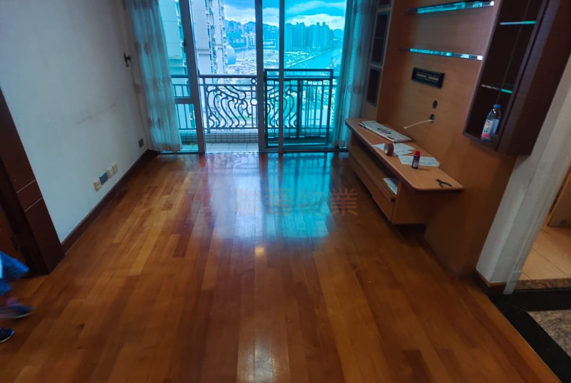 傲雲峰 中層